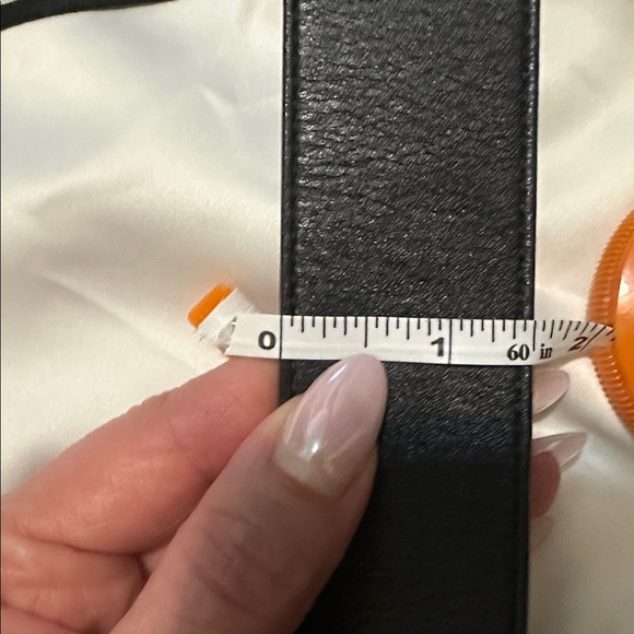 Gucci Black Belt with Gold GG Emblem - Picture 10 of 10